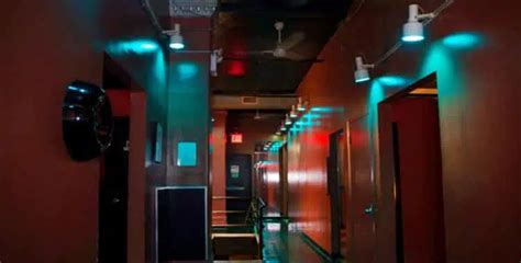 gloryhole new york city|Gay Saunas and Bathhouses in New York City .